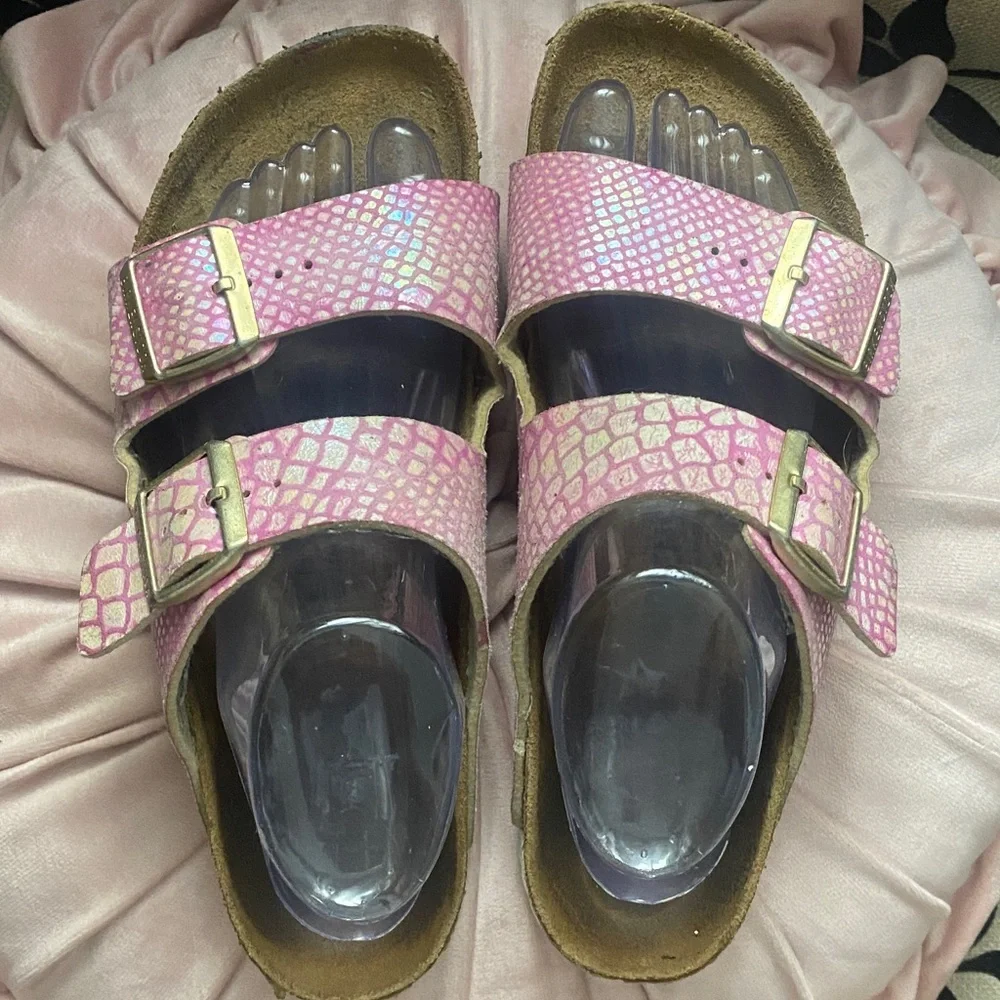 🎀 Birkenstock Pink Rose Snake Sandals size 40 9 - Picture 1 of 5
